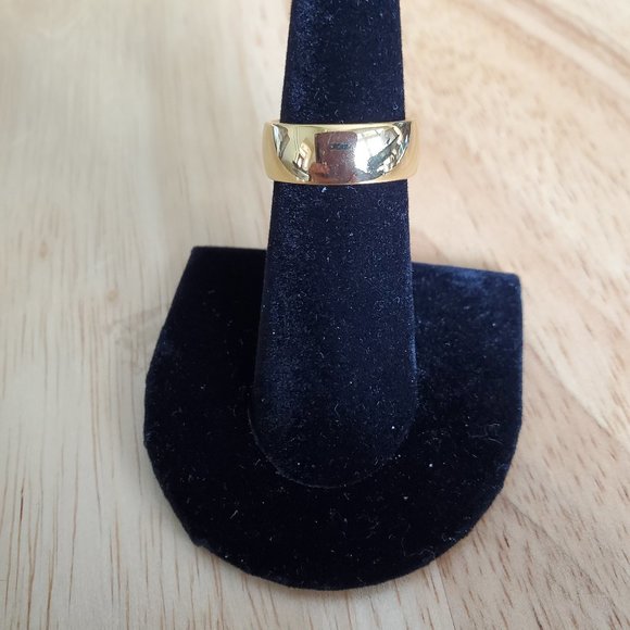 Jewelry - Stainless Steel Gold Tone Comfort Band